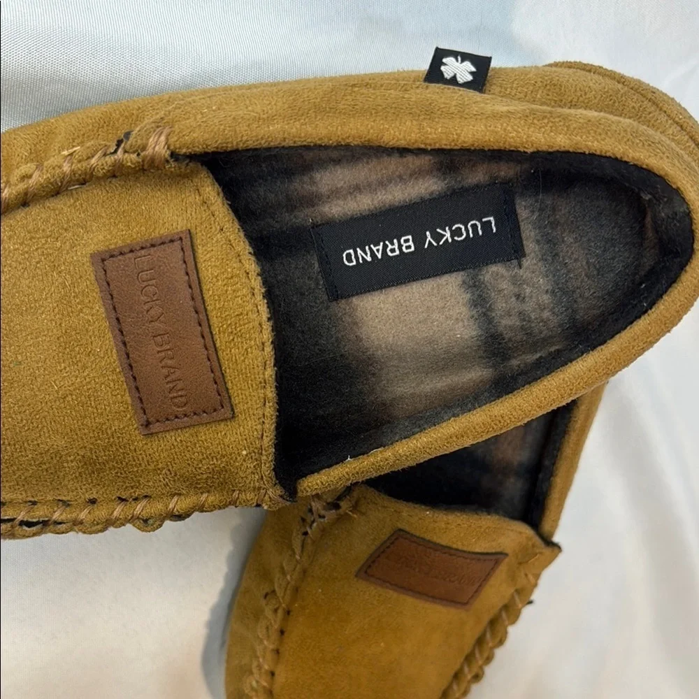 Lucky Brand Micro-Suede Moccasin Slippers, Camel/Tan color, Boys size 13-1, NWOT